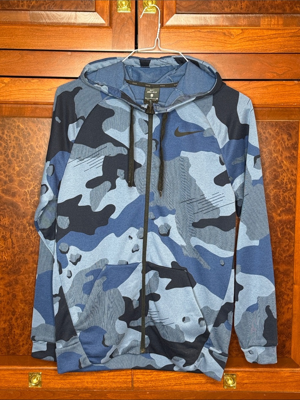 Nike Men’s S Blue Camo Full-Zip Hooded performance Jacket